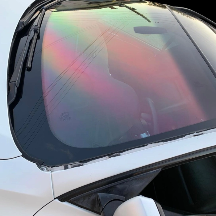 Слънцезащитно фолио RED Chameleon 80% 1.02/30m | 85.00 лв. / 43.46 &euro;