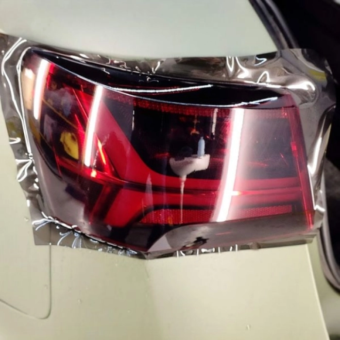 Защитно фолио STEK DYNOshade 45% 0.61/15m Gloss | 162.33 лв. / 83.00 &euro;